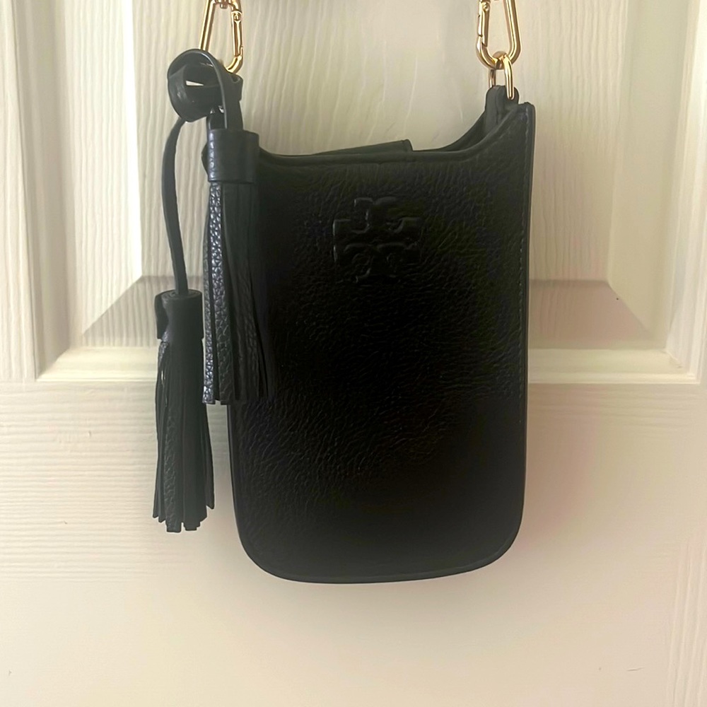 Authentic Tory Burch - Small crossbody bag in pristine condition. New,never used